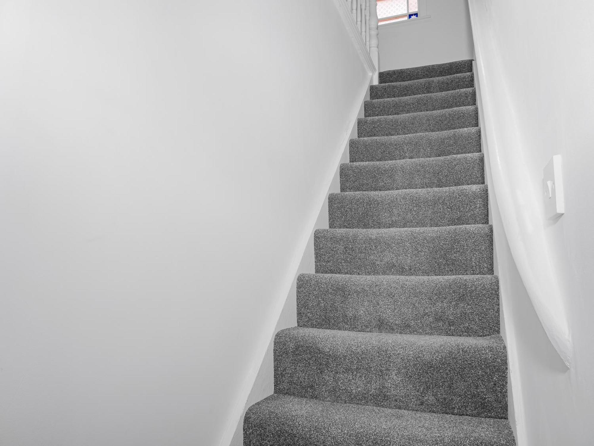 Luxe 5 Beds House, Essex Colchester