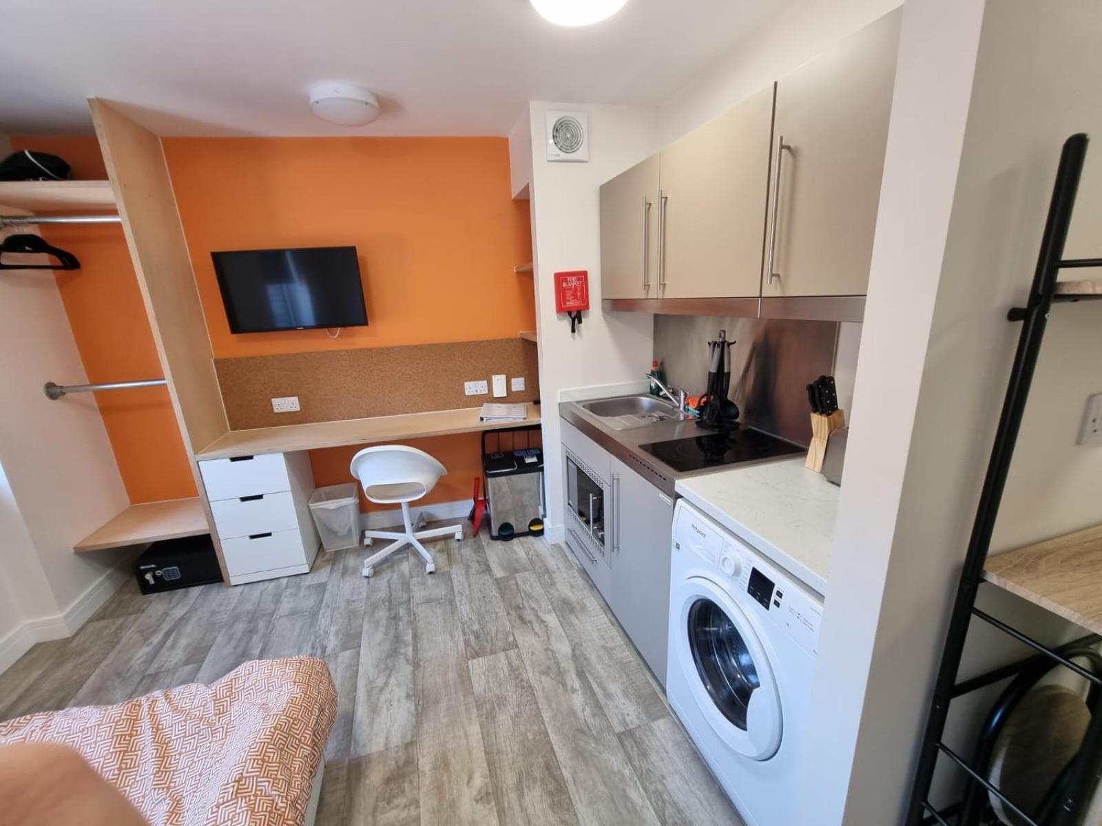 Hythe Retreats Apartment *
