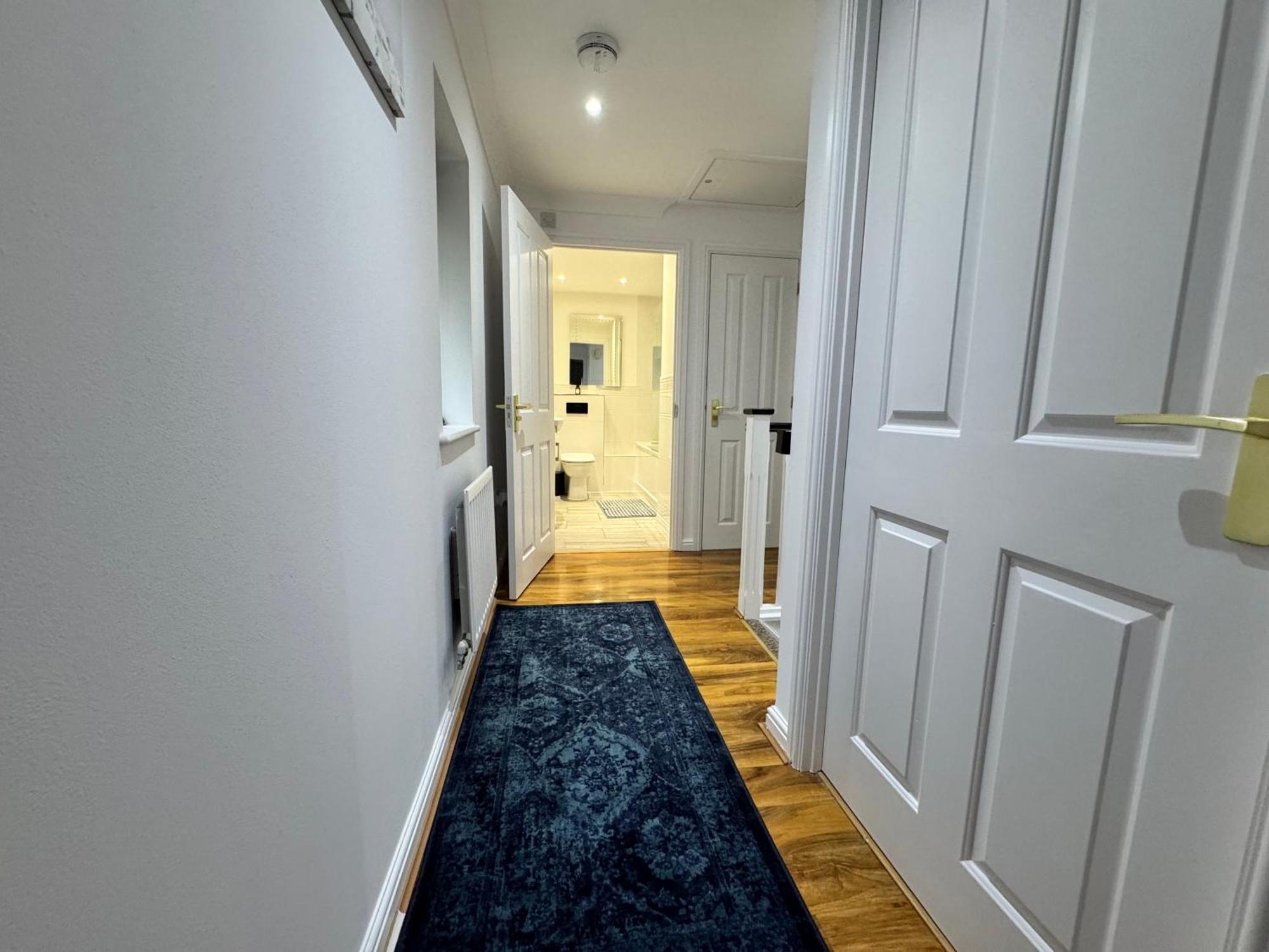 A Luxurious Coach House Apartment *