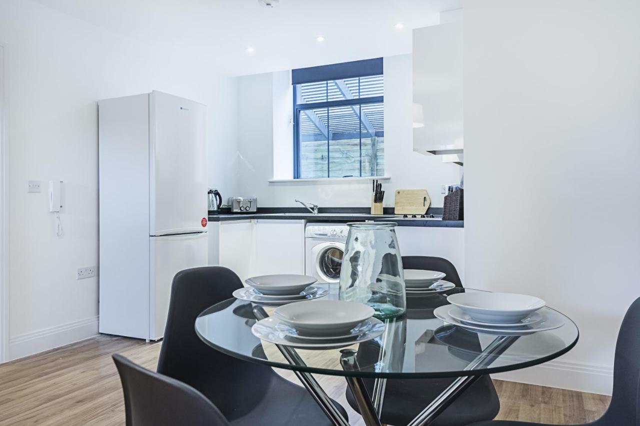 Corporate Accommodation, Contractor Housing & Leisure Stays At Abbeygate One