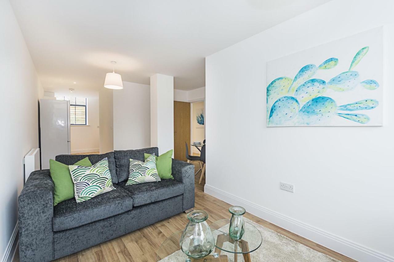 Apartment Corporate Accommodation, Contractor Housing & Leisure Stays At Abbeygate One