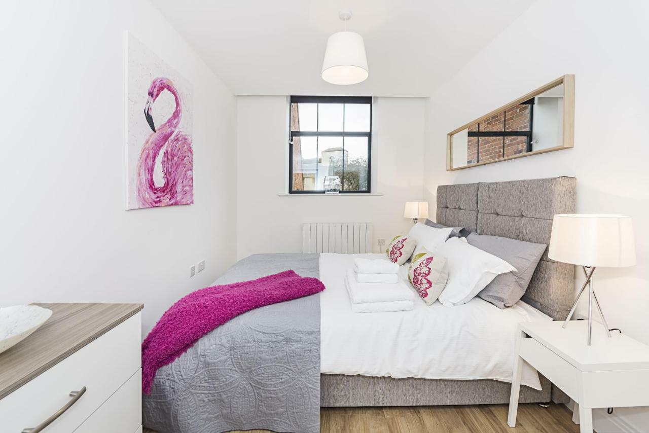 Corporate Accommodation, Contractor Housing & Leisure Stays At Abbeygate One Apartment *