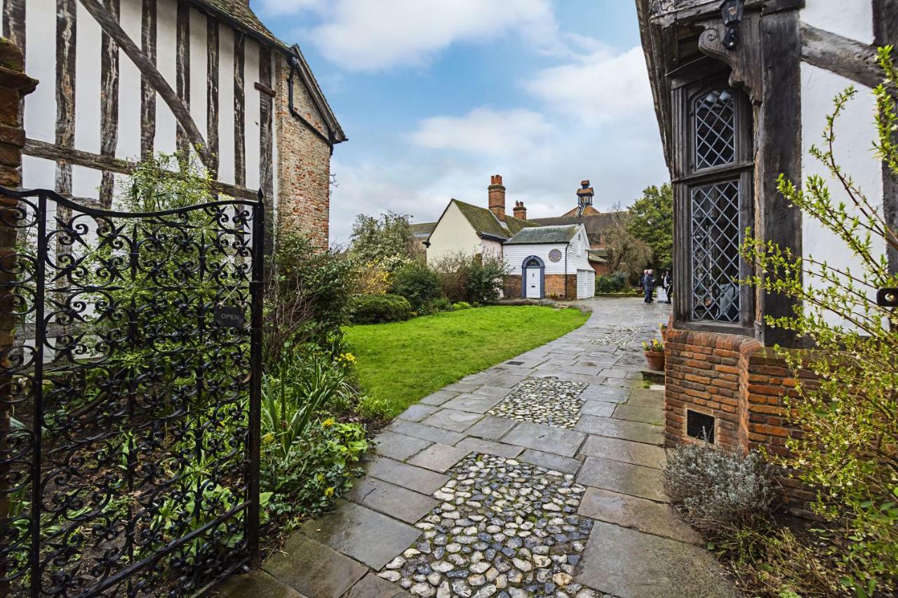Corporate Accommodation, Contractor Housing & Leisure Stays At Abbeygate One Apartment