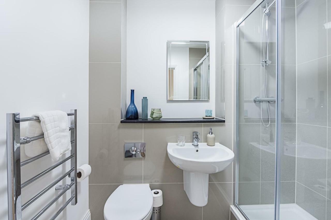 Apartment Corporate Accommodation, Contractor Housing & Leisure Stays At Abbeygate One