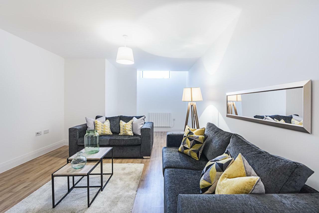 Apartment Corporate Accommodation, Contractor Housing & Leisure Stays At Abbeygate One